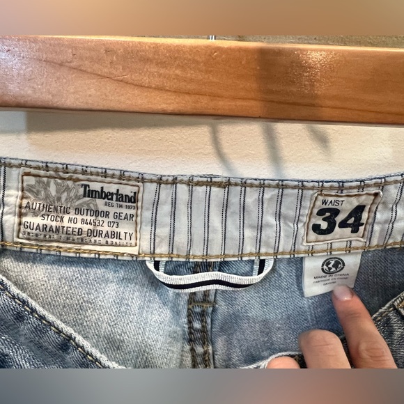 Timberland Men’s Vintage Distressed Jeans - Picture 4 of 4